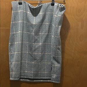 SO Black and White Houndstooth Pencil Skirt